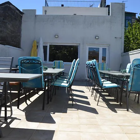 Albergue Internacional Hostel *