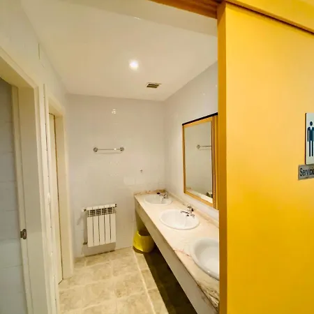 Albergue Internacional *