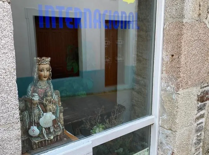 Albergue Internacional Hostel *